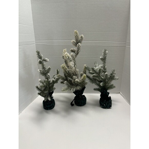 Lot of 3 Trees in Green & Black Buffalo Plaid Cloth wrapped Base - Picture 2 of 5